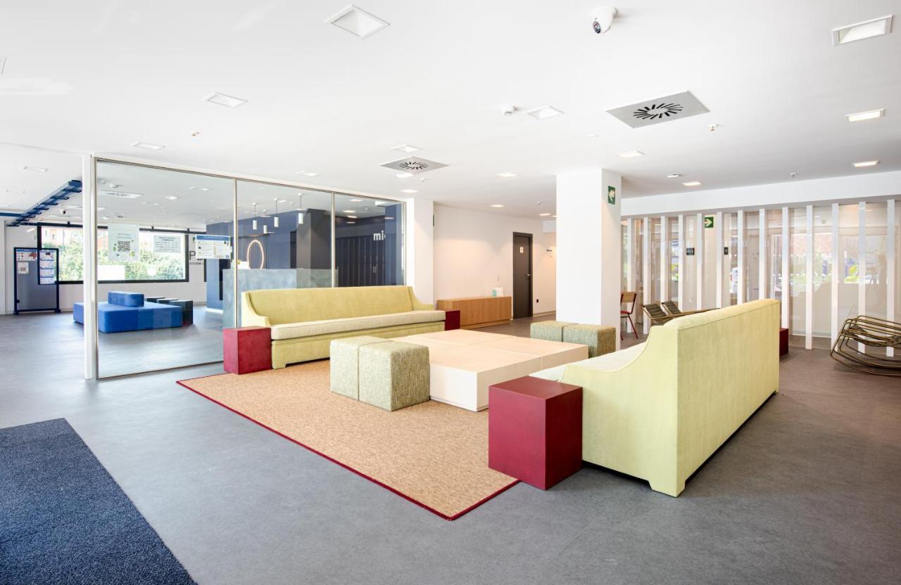 Residencia Universitaria Micampus Oviedo La Gruta 外观 照片